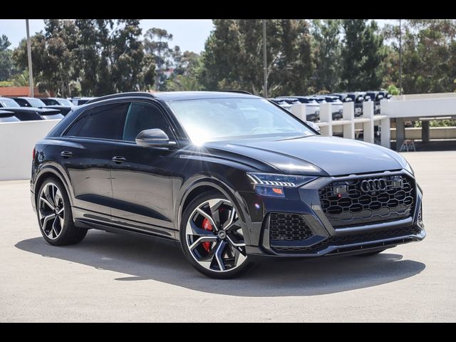 2024 Audi RS Q8 Base