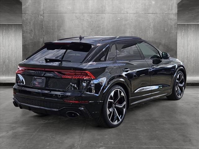 2024 Audi RS Q8 Base