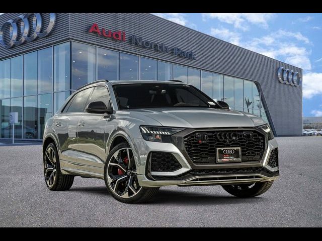 2024 Audi RS Q8 Base