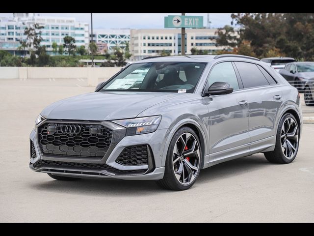 2024 Audi RS Q8 Base