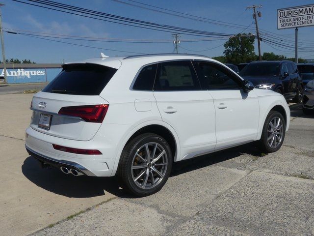 2024 Audi SQ5 Premium Plus