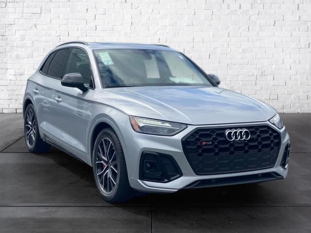 2024 Audi SQ5 Premium Plus