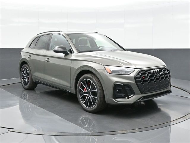 2024 Audi SQ5 Premium Plus