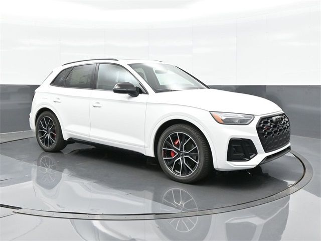 2024 Audi SQ5 Premium Plus