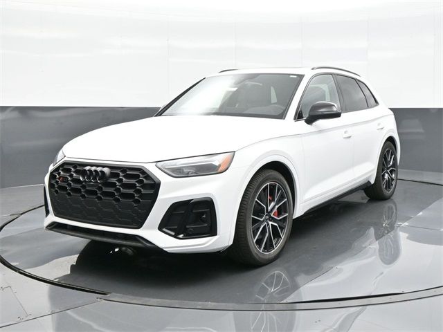 2024 Audi SQ5 Premium Plus