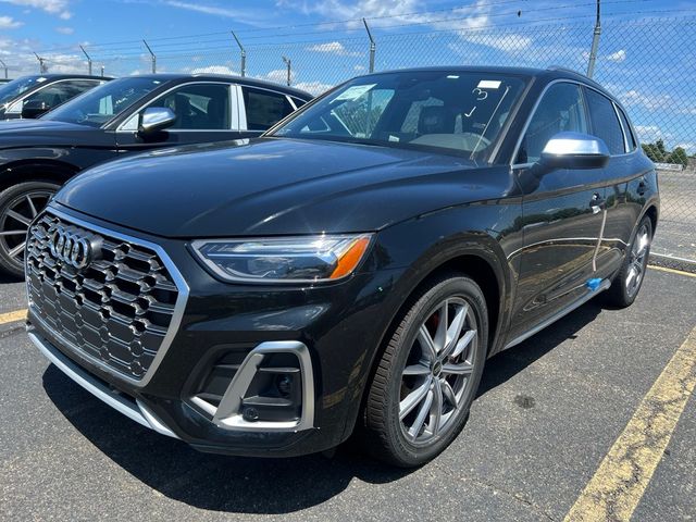 2024 Audi SQ5 Premium Plus