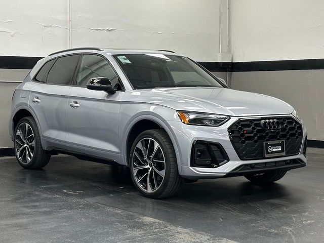 2024 Audi SQ5 Premium Plus