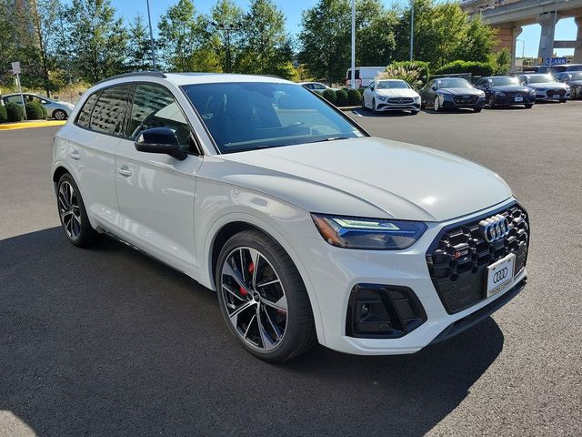 2024 Audi SQ5 Premium Plus