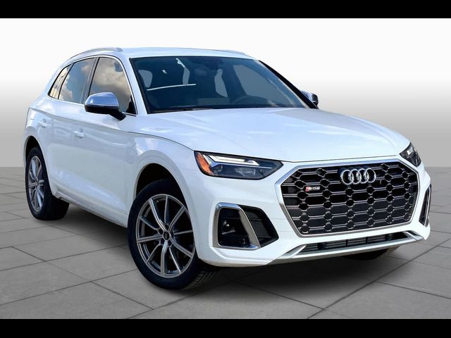 2024 Audi SQ5 Premium