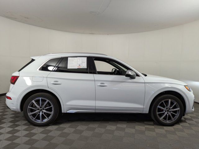 2024 Audi SQ5 Premium