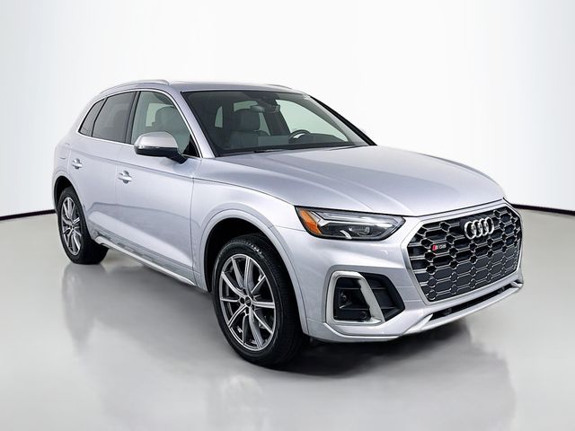 2024 Audi SQ5 Premium