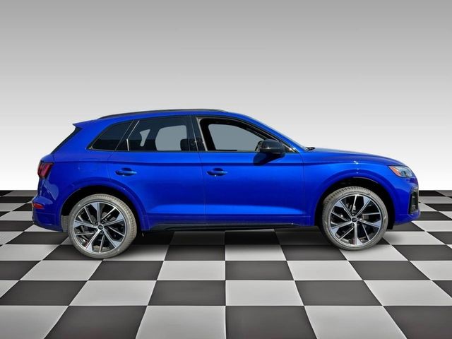 2024 Audi SQ5 Premium Plus