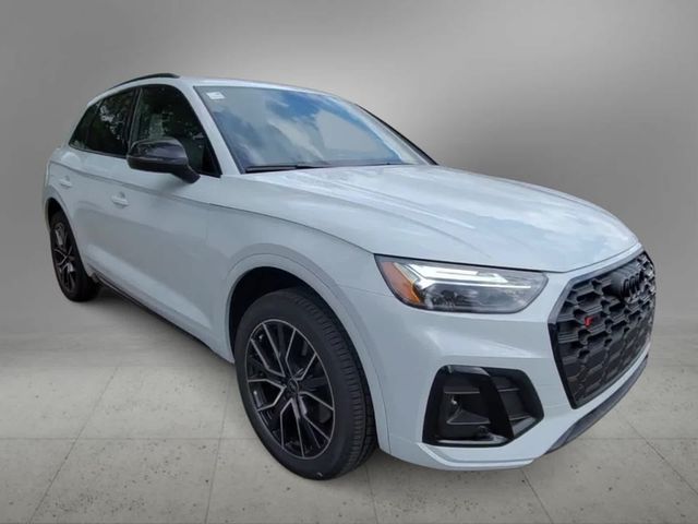 2024 Audi SQ5 Premium Plus