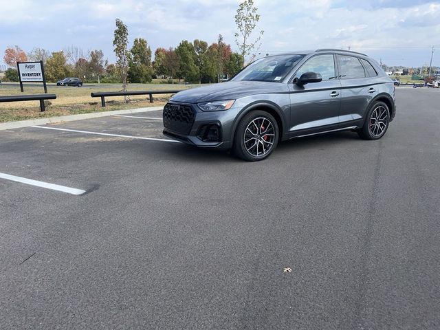 2024 Audi SQ5 Premium Plus