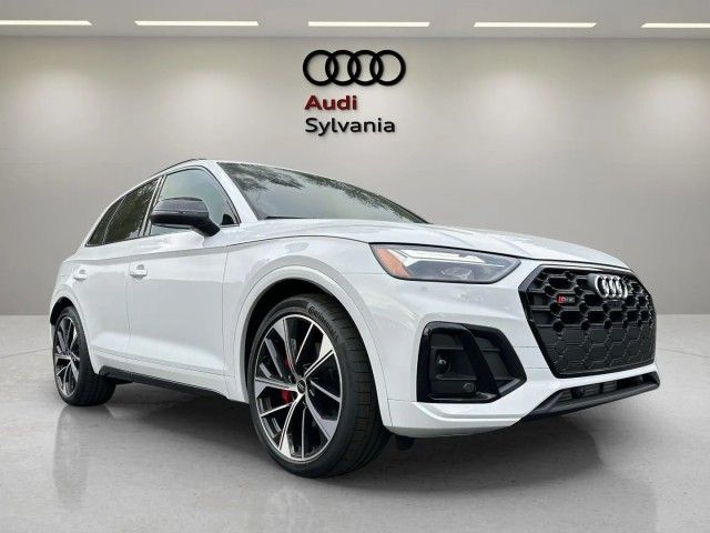 2024 Audi SQ5 Premium Plus