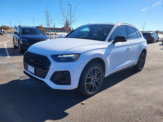 2024 Audi SQ5 Premium Plus