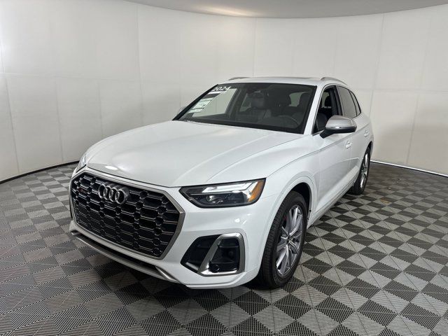 2024 Audi SQ5 Premium Plus