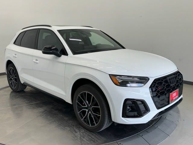 2024 Audi SQ5 Premium Plus