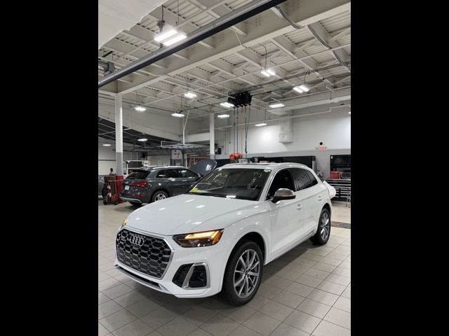 2024 Audi SQ5 Premium Plus