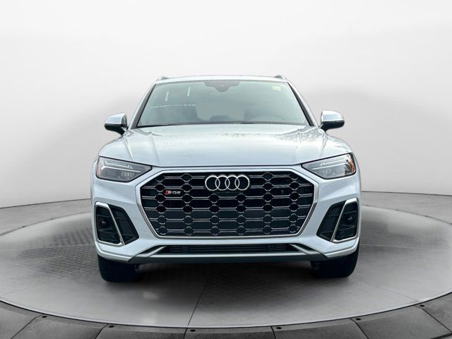 2024 Audi SQ5 Premium Plus