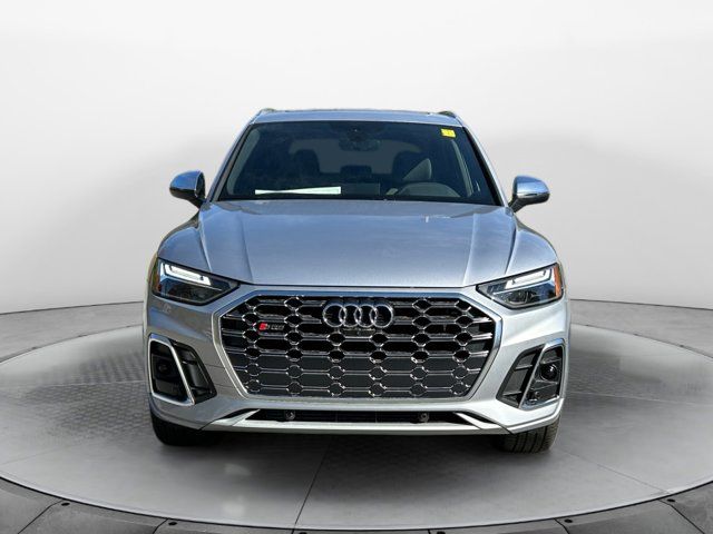 2024 Audi SQ5 Premium Plus