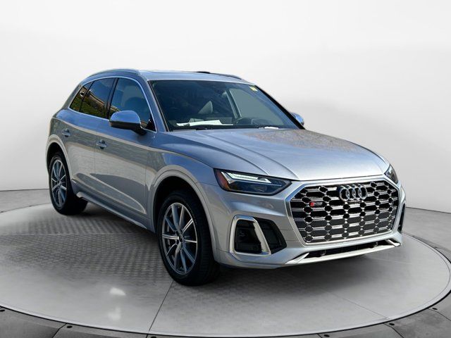 2024 Audi SQ5 Premium Plus