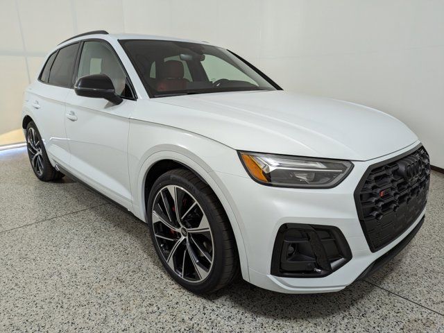 2024 Audi SQ5 Premium Plus