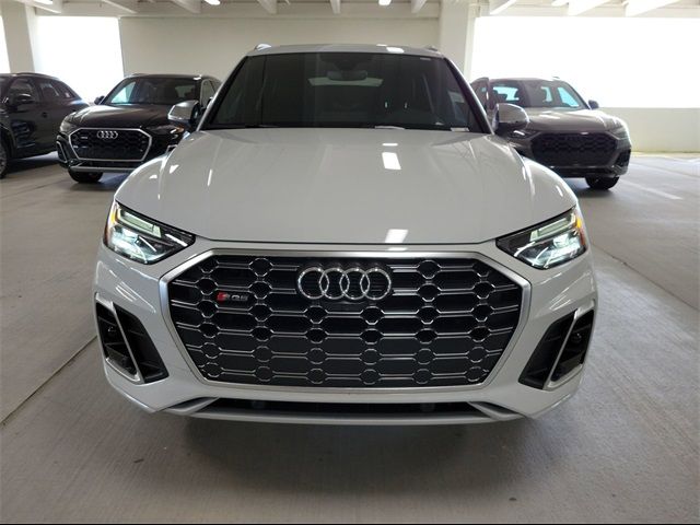 2024 Audi SQ5 Premium Plus