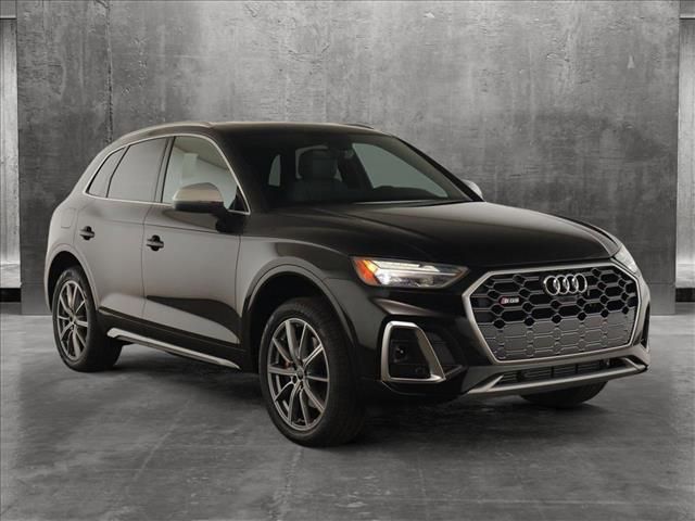 2024 Audi SQ5 Premium Plus