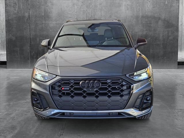 2024 Audi SQ5 Premium Plus