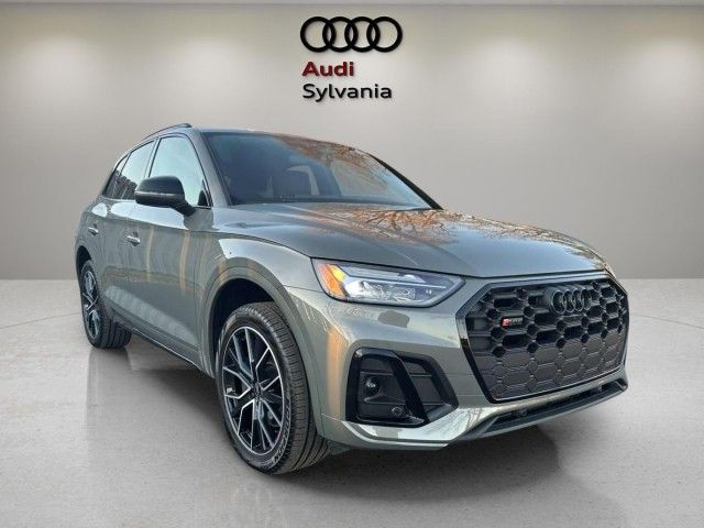 2024 Audi SQ5 Premium Plus