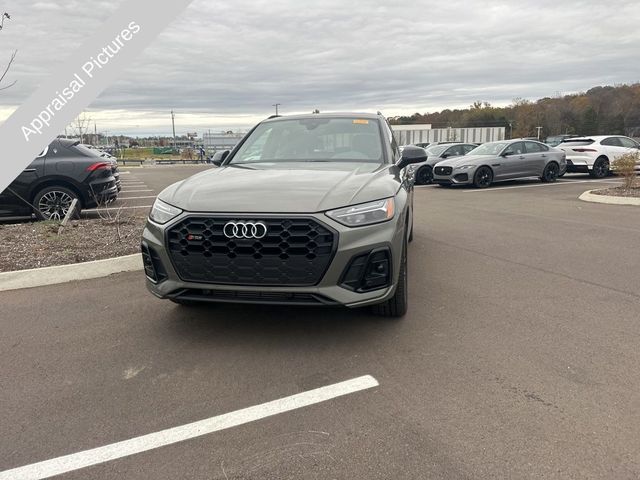 2024 Audi SQ5 Premium Plus