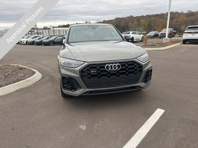 2024 Audi SQ5 Premium Plus