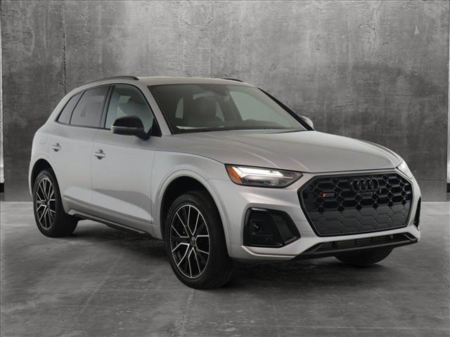 2024 Audi SQ5 Premium Plus