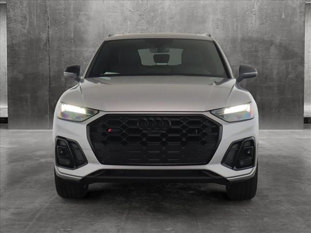 2024 Audi SQ5 Premium Plus