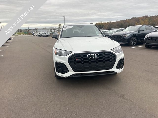 2024 Audi SQ5 Premium Plus