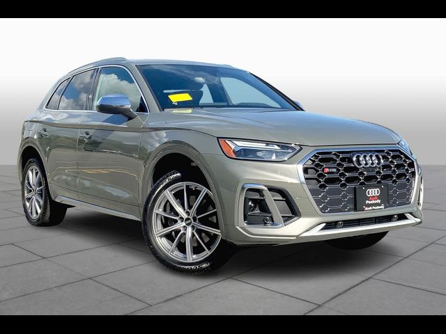 2024 Audi SQ5 Premium Plus