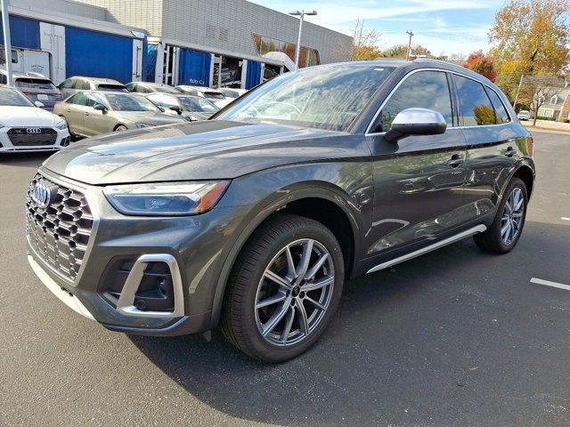 2024 Audi SQ5 Premium Plus