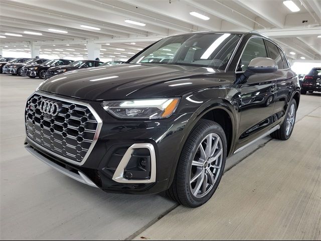 2024 Audi SQ5 Premium Plus