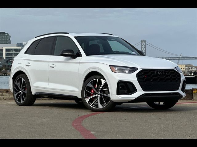 2024 Audi SQ5 Premium Plus