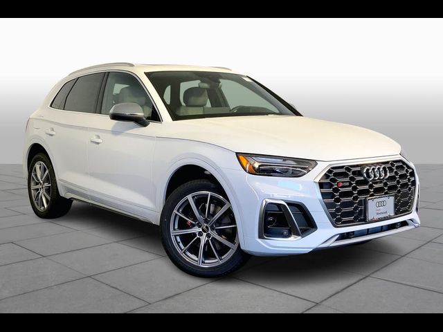 2024 Audi SQ5 Premium Plus