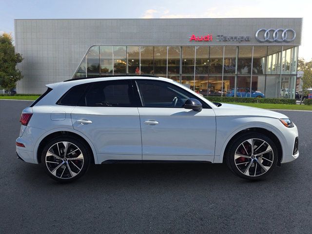 2024 Audi SQ5 Premium Plus