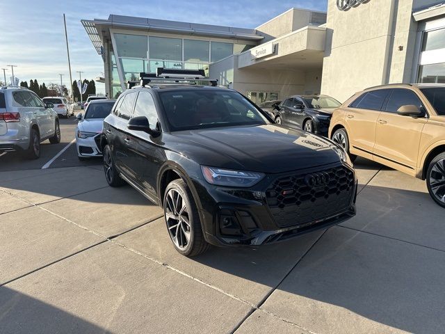 2024 Audi SQ5 Prestige