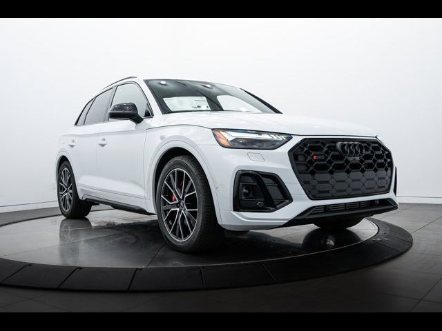 2024 Audi SQ5 Prestige