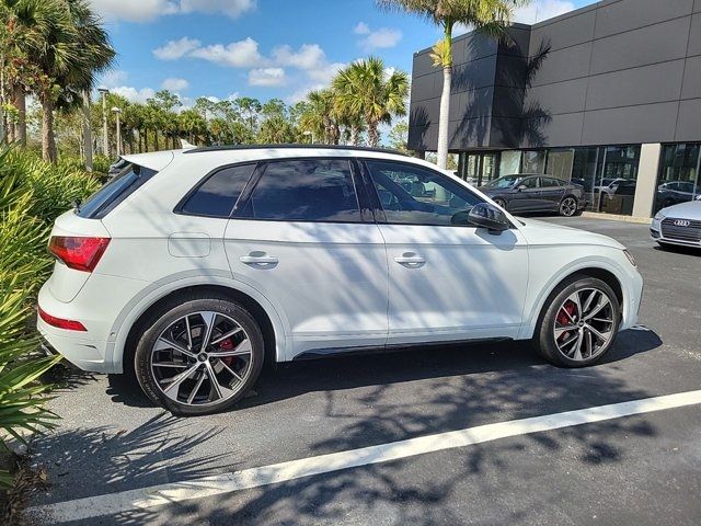 2024 Audi SQ5 Prestige