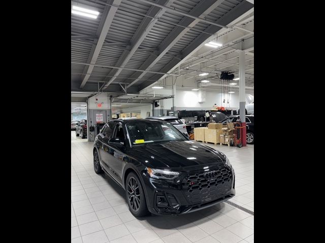 2024 Audi SQ5 Prestige