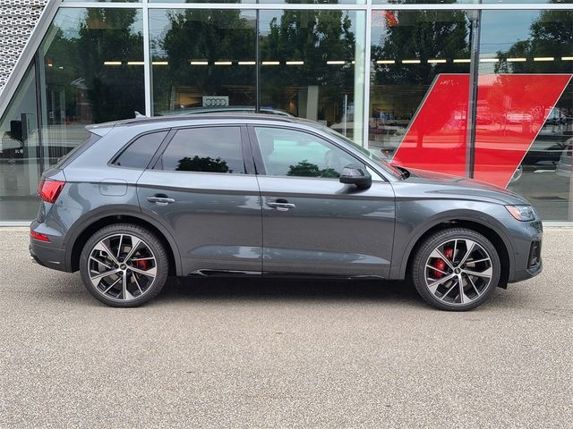 2024 Audi SQ5 Prestige