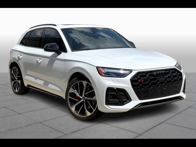 2024 Audi SQ5 Prestige