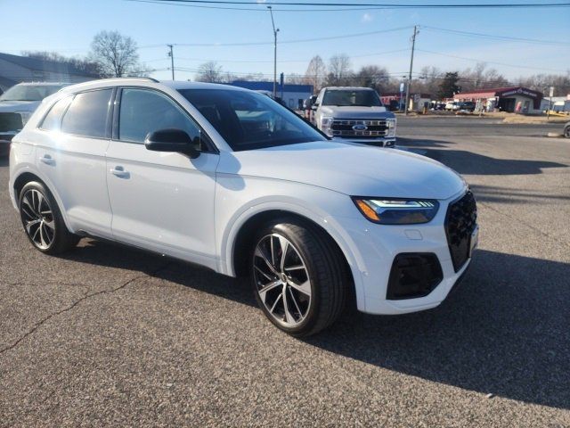 2024 Audi SQ5 Prestige