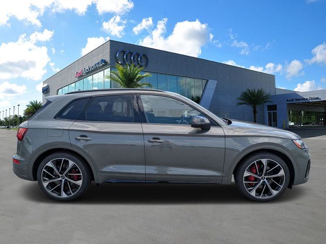 2024 Audi SQ5 Prestige